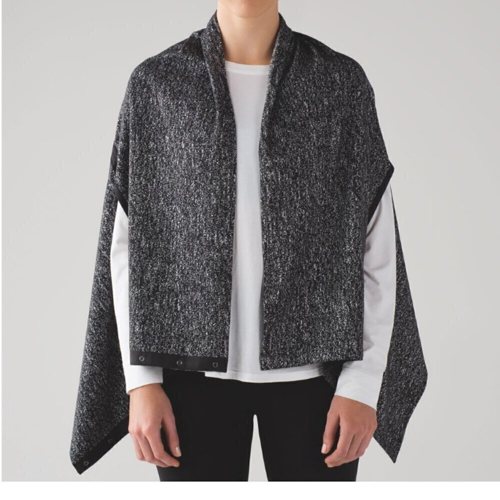 Lululemon Women's OS Black Jacquard Vinyasa Wrap/Scarf